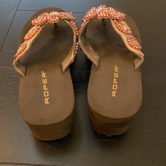 Roper Jeweled Sandals. Pink. Size 10 - Picture 4 of 8